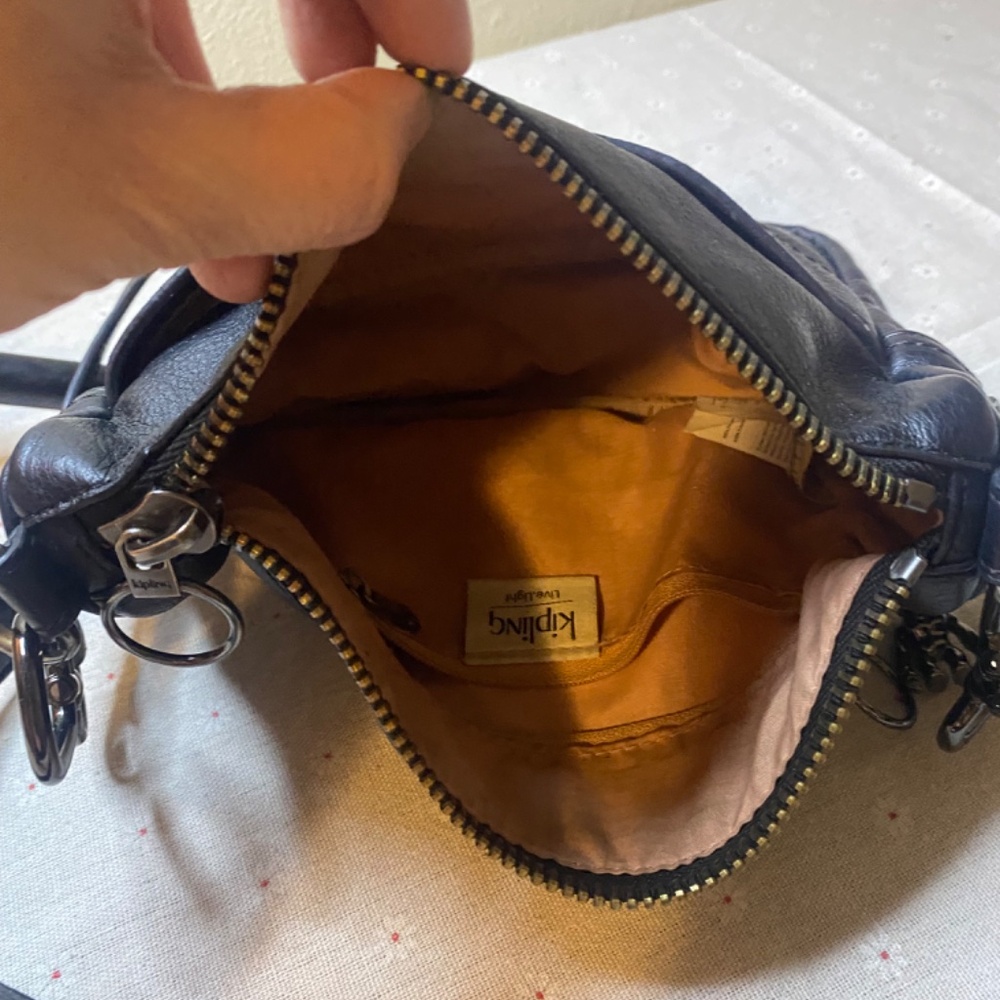 Kipling Black crossbody bag with monkey charm - Picture 4 of 4